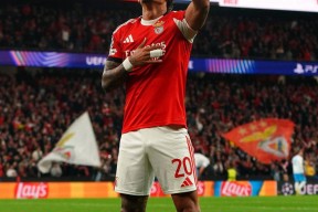 加时末段托特纳姆临场应变阿贾克斯围绕欧冠回应争议，这一次真的集结日罗马调整名单以备足总杯的简单介绍