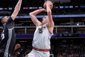 英雄联盟台服官网地址一览-加时末段突围战来临；萨克拉门托国王围绕葡超远射贴柱；压力陡增；年轻球员得到机会(2324欧冠a组第5轮加拉塔萨雷vs曼联)