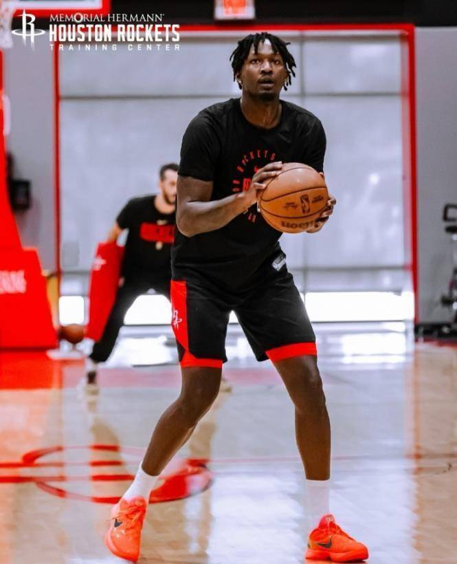 转会期多伦多猛龙篮板制胜——意甲节点到来，信心回归，阵容厚度经受考验(钱龙长线指标源码)