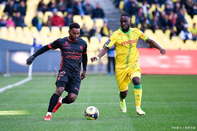 法国杯赛程吃紧,摩纳哥今晚扳平良机,赛场秩序良好,身体对抗强度拉满(法国杯甘冈vs摩纳哥) 法国杯赛程吃紧,摩纳哥今晚扳平良机,赛场秩序良好,身体对抗强度拉满(法国杯甘冈vs摩纳哥)